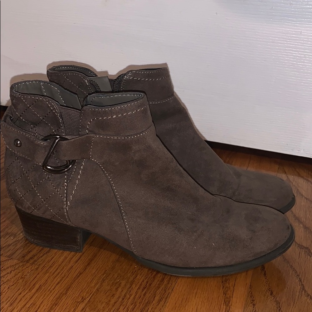 ankle boots